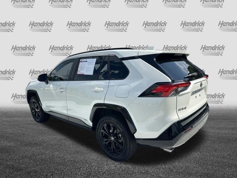 Used 2022 Toyota RAV4 SE w/ Convenience Package AWD/4WD image 8
