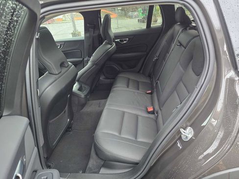 Certified 2025 Volvo V60 B5 Cross Country Plus image 16