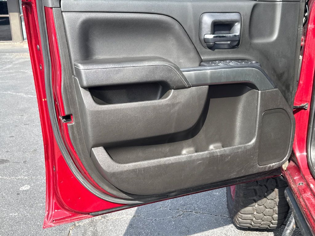 Used 2018 Chevrolet Silverado 1500 LT w/ All Star Edition AWD/4WD image 10