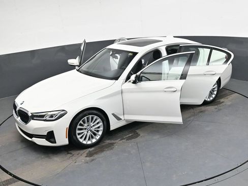 Used 2023 BMW 530i w/ Convenience Package image 38