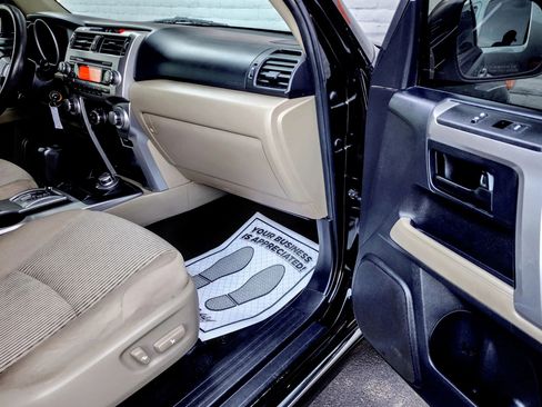 Used 2013 Toyota 4Runner SR5 image 16