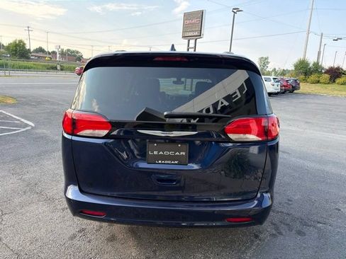 Used 2020 Chrysler Voyager Lxi FWD image 4