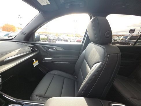 New 2026 Chevrolet Traverse LT w/ Enhanced Driving Package image 22