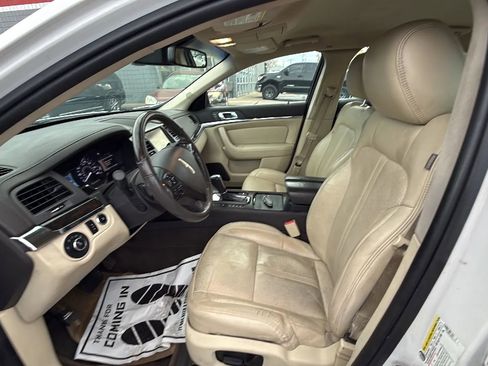 Used 2013 Lincoln MKS image 10