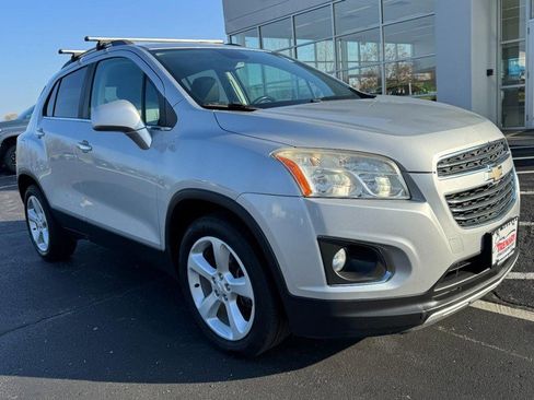 Used 2015 Chevrolet Trax LTZ image 2