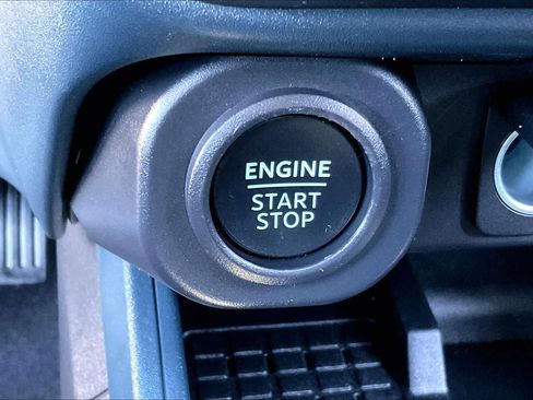 Certified 2025 Ford Maverick Lariat w/ Black Appearance Package image 31