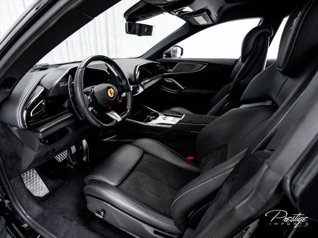 Used 2025 Ferrari Purosangue AWD/4WD image 30