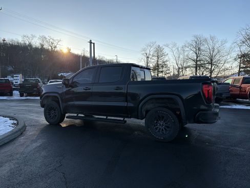 Used 2023 GMC Sierra 1500 AT4X image 8