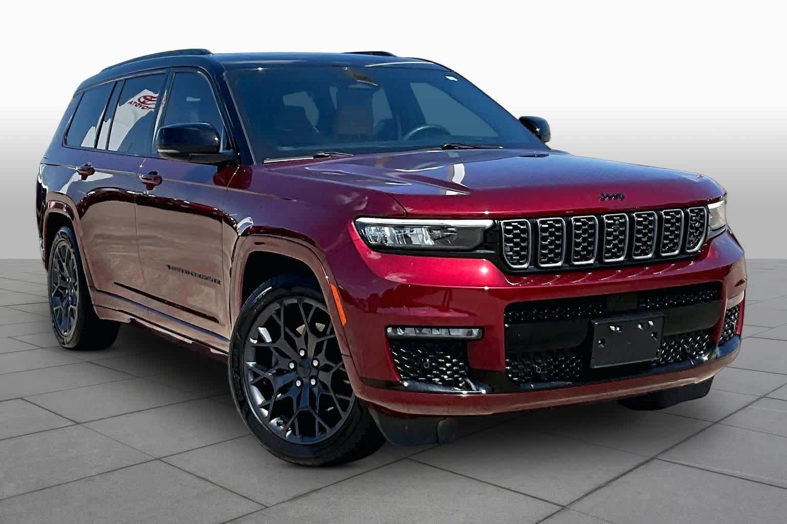 Used 2025 Jeep Grand Cherokee L Summit AWD/4WD image 3