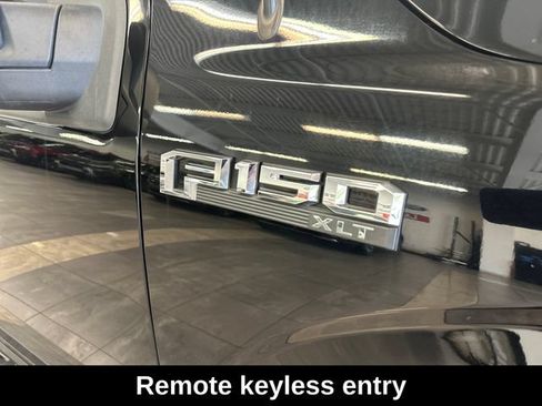 Used 2017 Ford F150 XLT AWD/4WD image 6