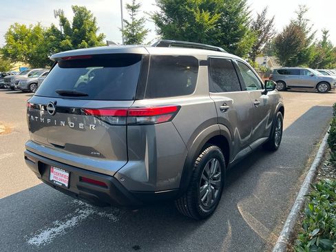 Certified 2025 Nissan Pathfinder SV AWD/4WD image 5