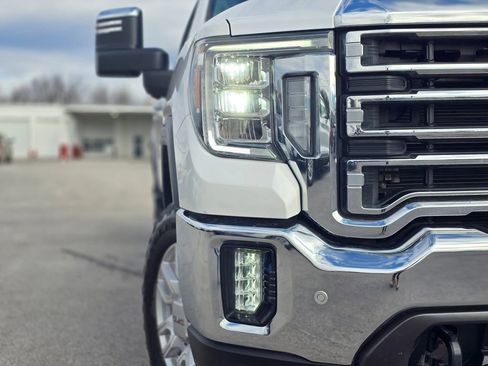 Used 2021 GMC Sierra 2500 SLT w/ SLT Premium Package image 9