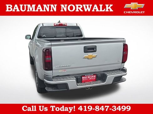 Used 2017 Chevrolet Colorado LT w/ LT Convenience Package RWD image 10