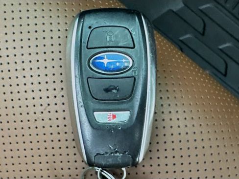 Used 2023 Subaru Outback Touring AWD/4WD image 40