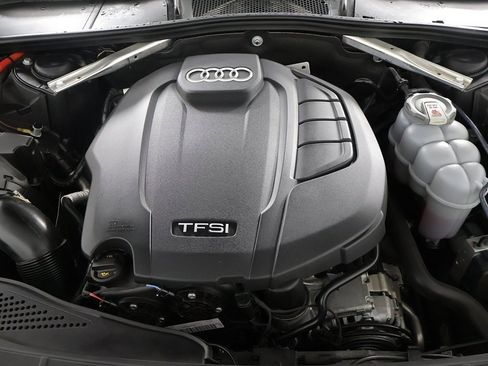 Used 2021 Audi A4 2.0T Premium w/ Convenience Package image 21