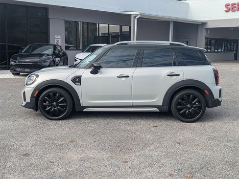 Used 2022 MINI Cooper Countryman S w/ Premium Package image 4