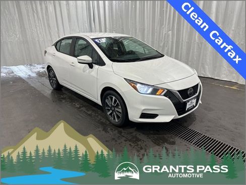 Used 2021 Nissan Versa SV image 1