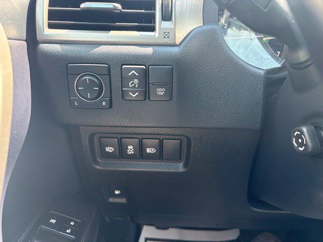 Used 2020 Lexus GX 460 Premium w/ Premium Package AWD/4WD image 15