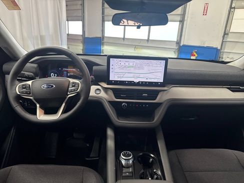 New 2026 Ford Explorer Active AWD/4WD image 14