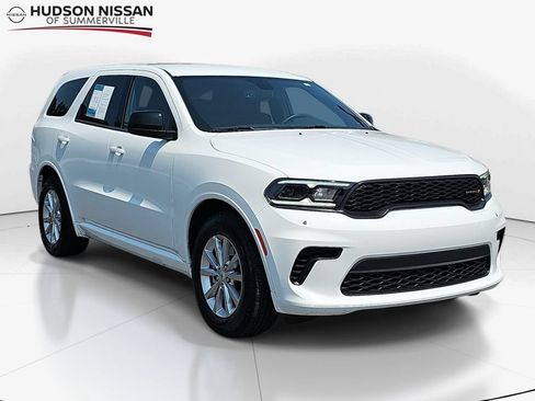 Used 2025 Dodge Durango GT RWD image 1