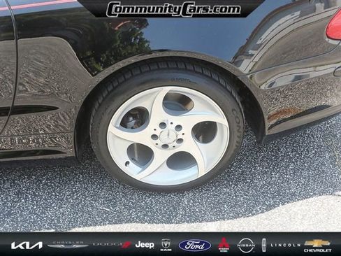 Used 2005 Mercedes-Benz SL 500 image 12