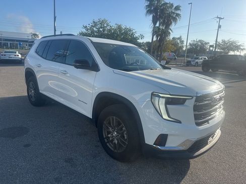 Used 2025 GMC Acadia Elevation image 1