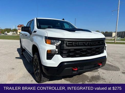 Used 2023 Chevrolet Silverado 1500 Custom Trail Boss w/ LPO, Dark Essentials Package image 11