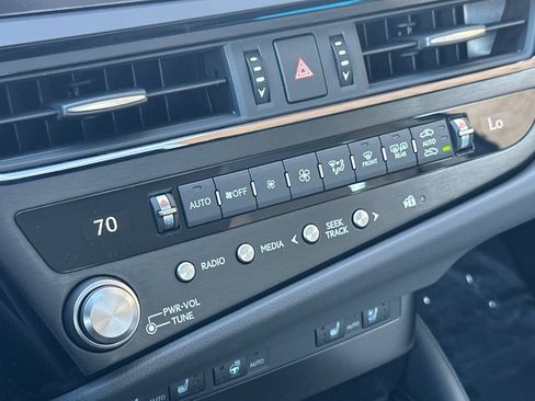 New 2025 Lexus ES 350 350 image 23
