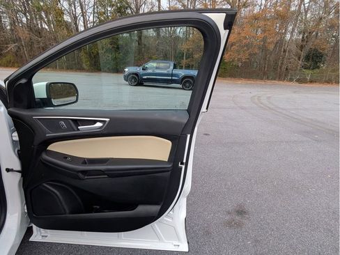 Certified 2023 Ford Edge SEL w/ Convenience Package image 30
