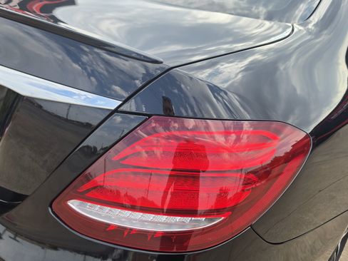 Used 2019 Mercedes-Benz E 300 w/ Premium 1 Package image 9