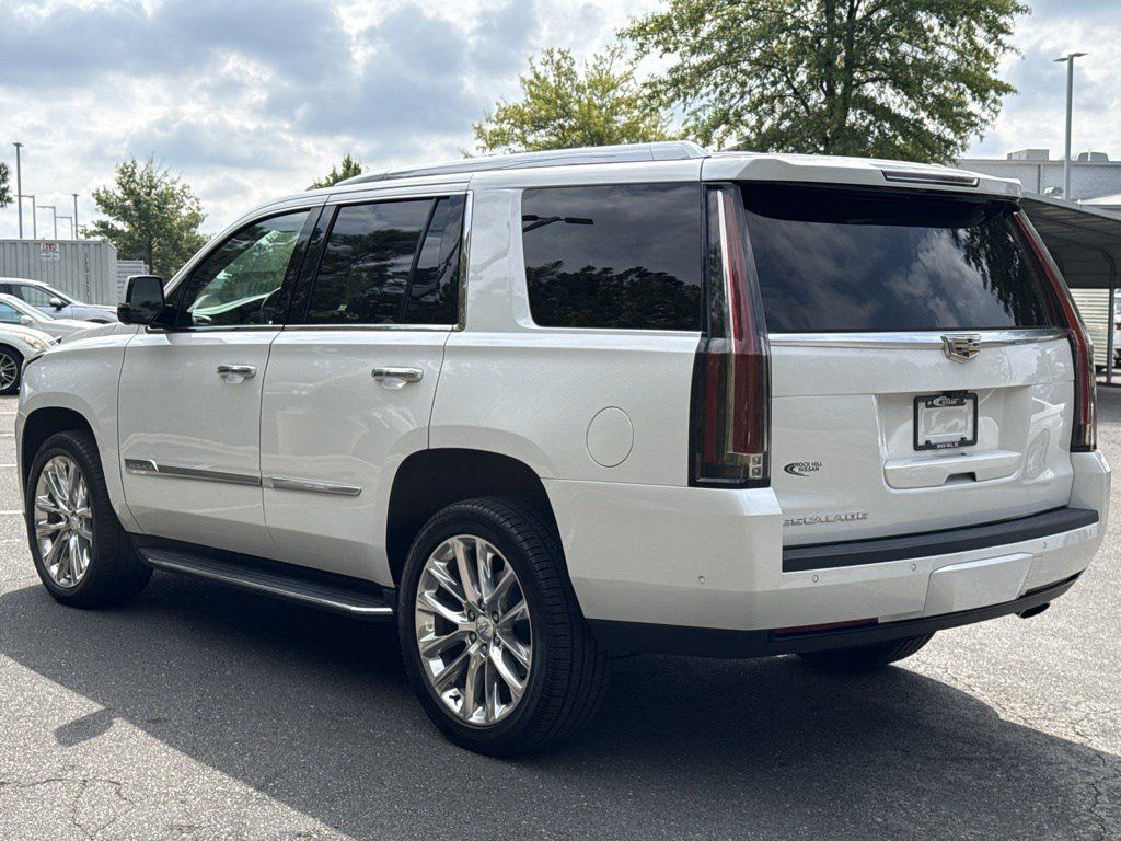 Used 2020 Cadillac Escalade Luxury AWD/4WD image 5