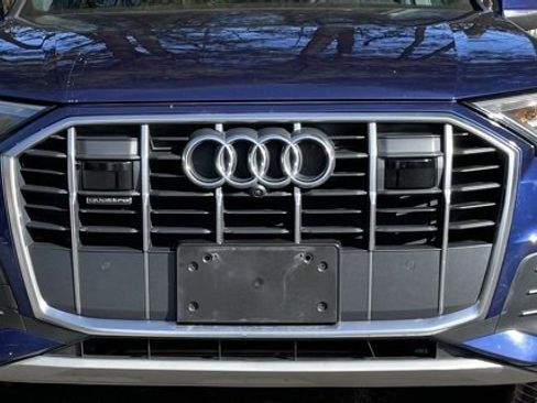 Used 2021 Audi Q7 2.0T Premium Plus w/ Executive Package image 11
