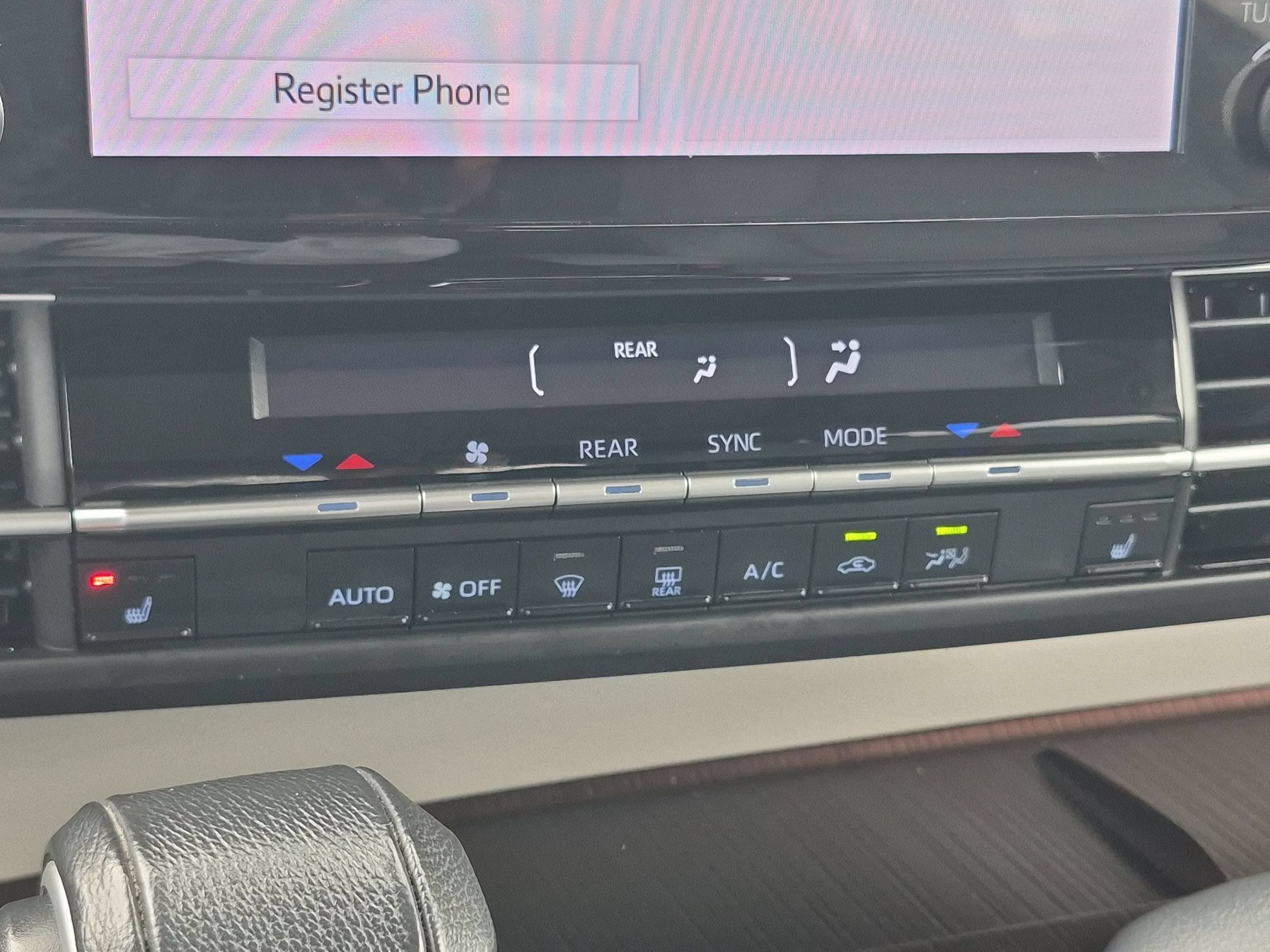Used 2023 Toyota Sienna XLE AWD/4WD image 21
