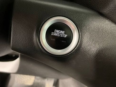 Used 2018 GMC Terrain Denali w/ Advanced Safety Package AWD/4WD image 27