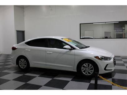 Used 2017 Hyundai Elantra SE