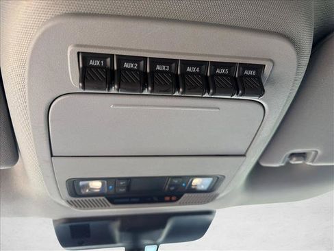 Used 2023 Ford F250 XLT w/ XLT Premium Package AWD/4WD image 16