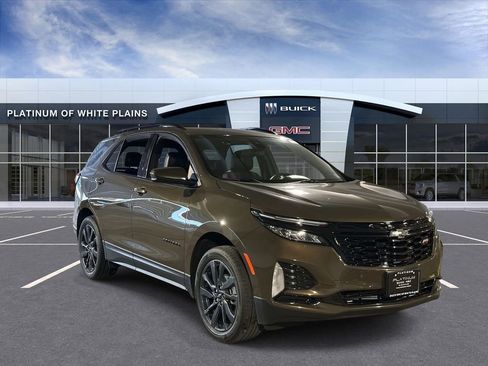 Used 2024 Chevrolet Equinox RS w/ LPO, Floor Liner Package image 1