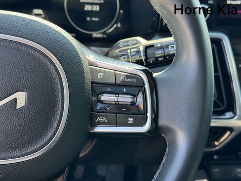 Certified 2023 Kia Sorento SX image 16