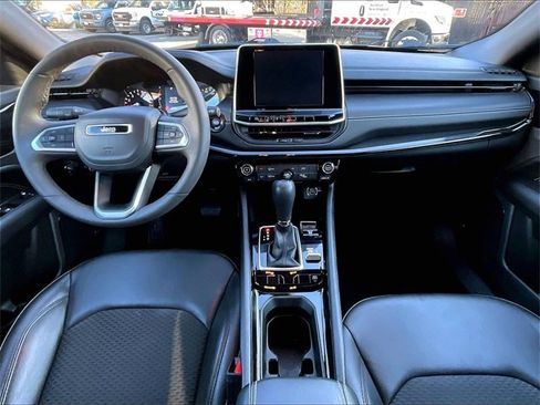 Used 2022 Jeep Compass Altitude image 16