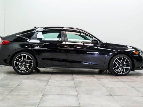 Used 2022 Honda Civic Sport Touring image 10