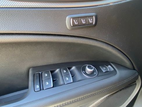 Used 2022 Alfa Romeo Stelvio Veloce AWD/4WD image 19
