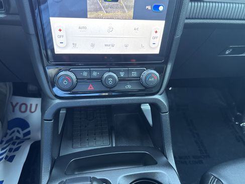 Used 2024 Ford Ranger Lariat w/ FX4 Off-Road Package AWD/4WD image 28