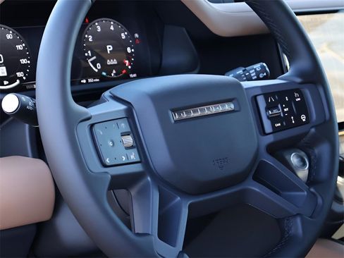 New 2026 Land Rover Defender 110 X-Dynamic SE image 17