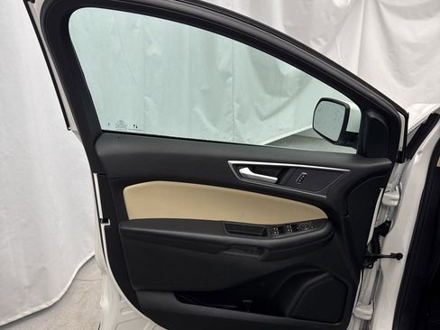 Certified 2022 Ford Edge SEL w/ Convenience Package image 11