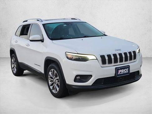 Used 2021 Jeep Cherokee Latitude Plus w/ Sun & Sound Group FWD image 8