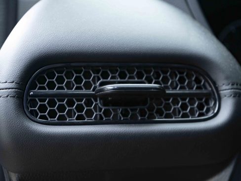 Used 2026 Honda HR-V LX image 37