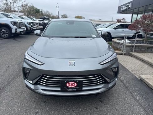 New 2025 Buick Envista Preferred w/ Convenience I Package FWD image 2