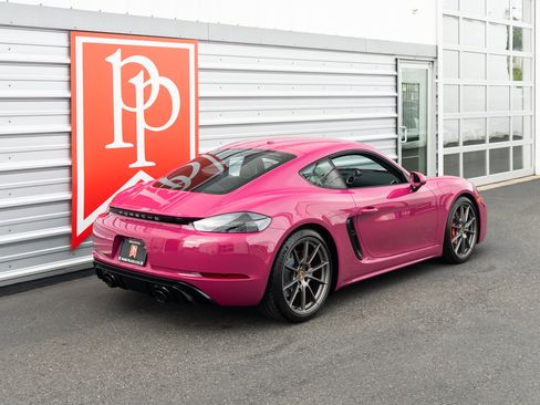 Used 2025 Porsche 718 Cayman GTS RWD image 37
