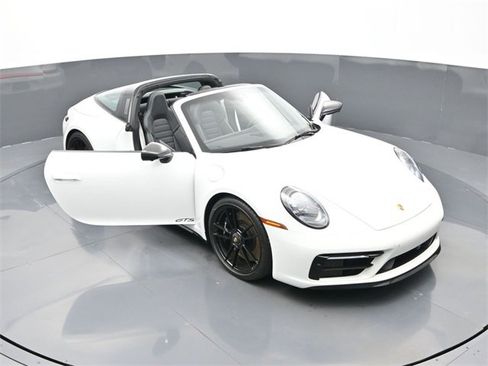 Used 2024 Porsche 911 Targa 4 GTS image 29