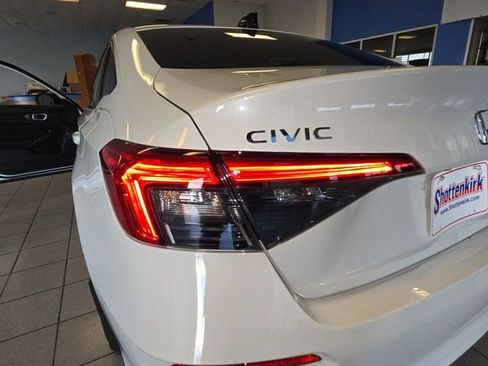 Used 2024 Honda Civic Sport image 26